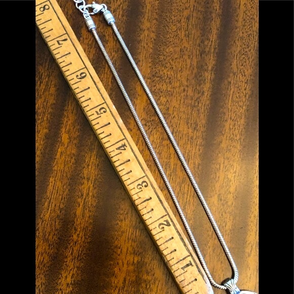 Retired  Brighton oval classic reversible pendant necklace - Picture 7 of 11